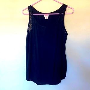 Black Sleeveless Shirt
